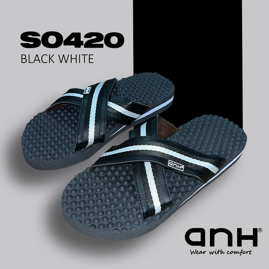 Slip On Massage Black White